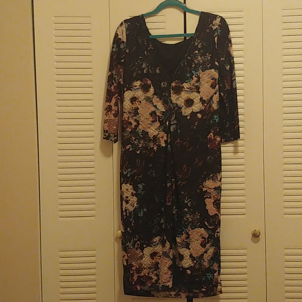 Dress - Picture 3 of 5